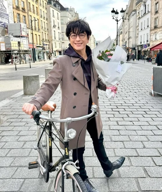 及川光博さん（54歳）、パリにて