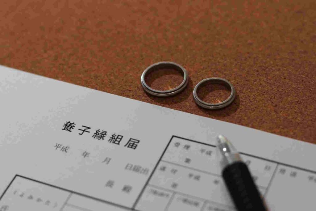 東山紀之と森光子の養子縁組の噂は?