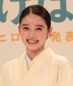 高石あかり